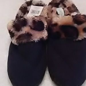 Women's slippers